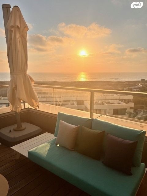 גג/ פנטהאוז, הירקון, תל אביב יפו