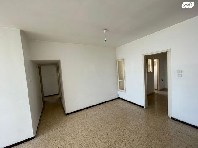 דירה, צבי הירשפלד 30, רמז, מערב ותיק, ראשון לציון