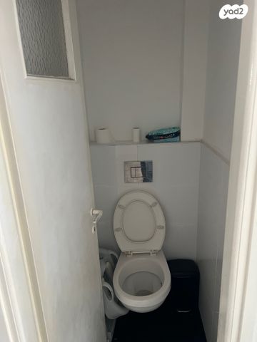 דירה, רחבעם זאבי, גרין ועם, חולון