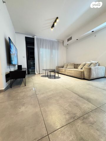 דירה, חיים לסקוב, נאות שמיר, רמלה