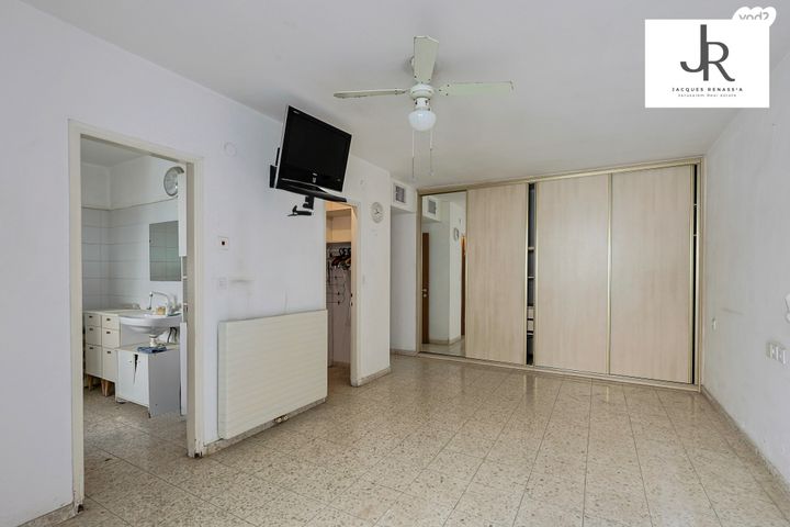 דירת גן, הדישון, מלחה, מנחת, ירושלים