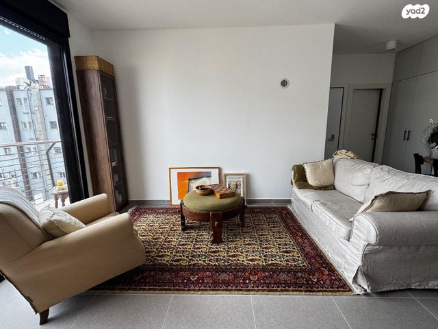 דירה, דרך העצמאות 37, חיפה