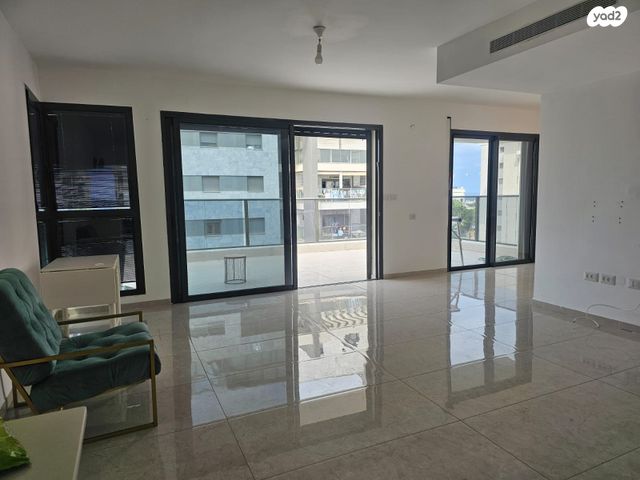 גג/ פנטהאוז, וייצמן 54, נהריה