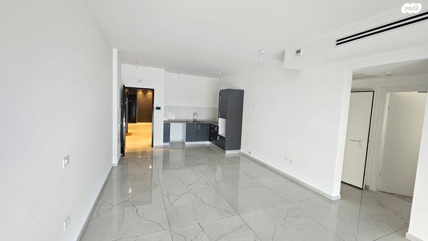 דירה, החורש, 2008, רעננה