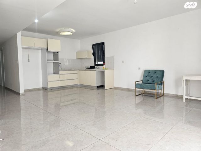 גג/ פנטהאוז, וייצמן 54, נהריה