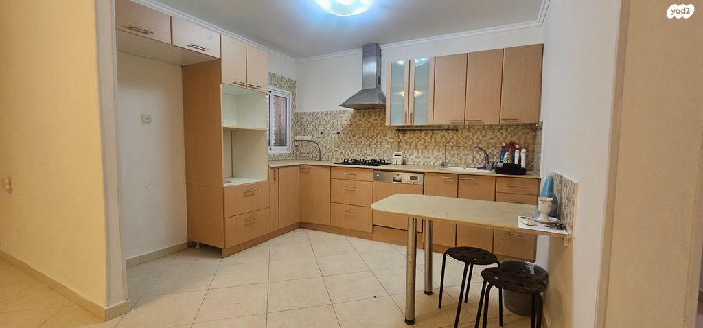 דירה, יפה נוף, הראשונים, שלומי