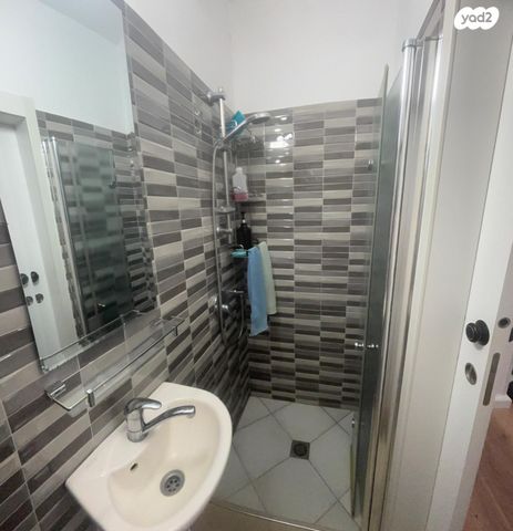 גג/ פנטהאוז, גני אביב, לוד