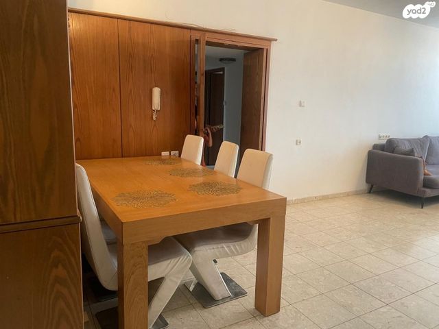 דירה, קרית שמונה, קרית שרת מערב, חולון