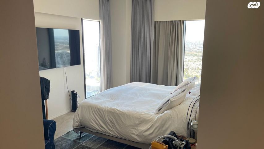 גג/ פנטהאוז, אריק איינשטיין 3, דרום חדש, פארק הים, בת ים