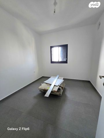 דירה, ראול ולנברג 33, רמת החייל, תל אביב יפו