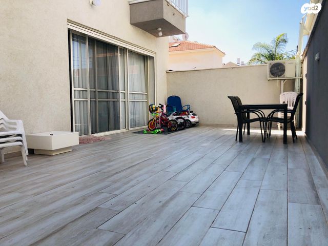 שיכוני המזרח