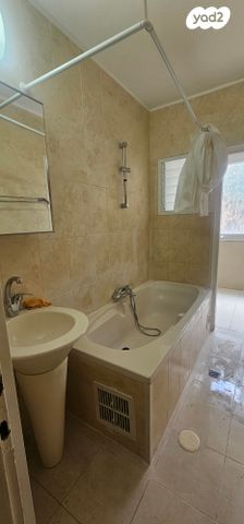 דירה, יפה נוף, הראשונים, שלומי