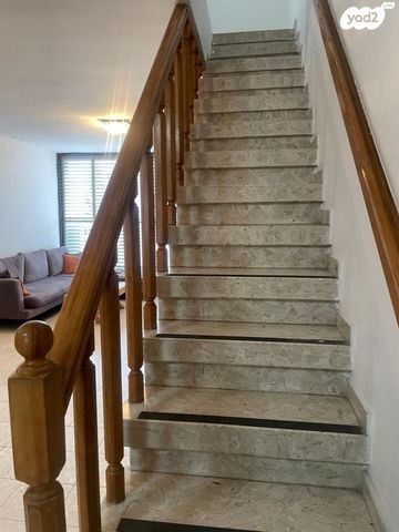 דירה, קרית שמונה, קרית שרת מערב, חולון