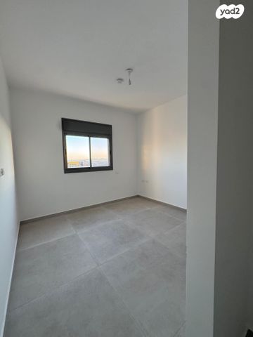 גג/ פנטהאוז, נחל קדרון 1, פארק הנחל, באר שבע