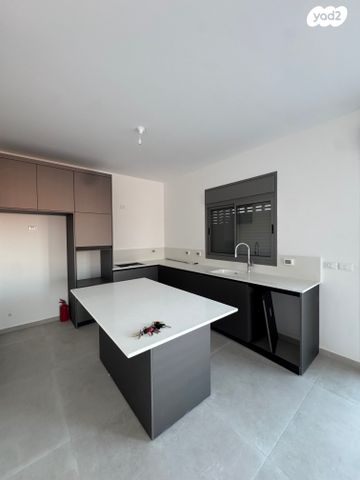 גג/ פנטהאוז, נחל קדרון 1, פארק הנחל, באר שבע