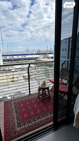 דירה, דרך העצמאות 37, חיפה