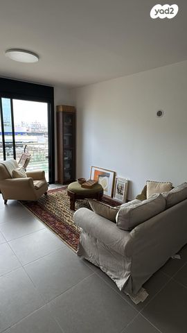 דירה, דרך העצמאות 37, חיפה