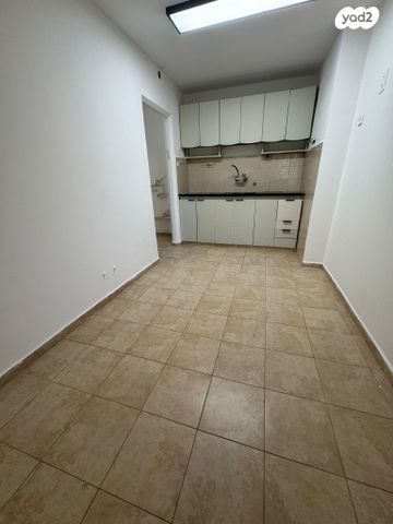 יהודה בורלא 