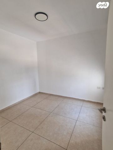 דירה, גולדה מאיר, ח-501, חולון