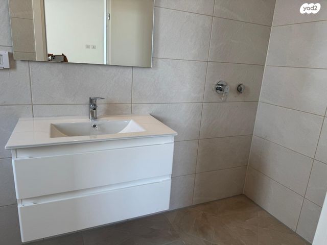 דירה, ש"י עגנון, שיכון רסקו, קרית אונו