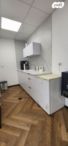 משרדים, עפולה