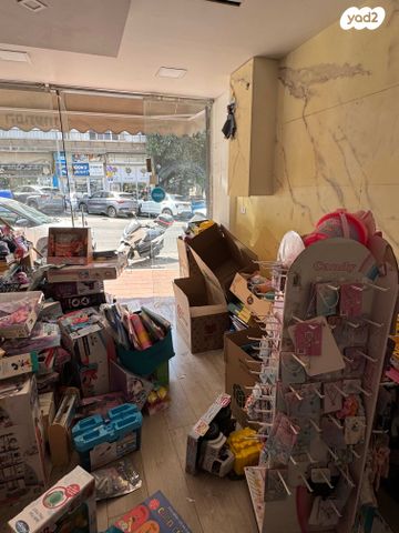 חנויות/ שטח מסחרי, רש"י, רמת גן