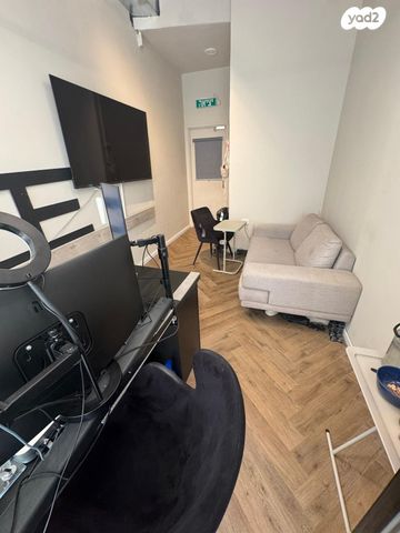 חנויות/ שטח מסחרי, לב העיר, שאר העיר, מודיעין מכבים רעות