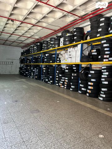 מחסנים, דרך המכבים 1, נחלת יהודה, ראשון לציון