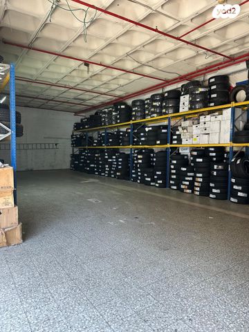 מחסנים, דרך המכבים 1, נחלת יהודה, ראשון לציון