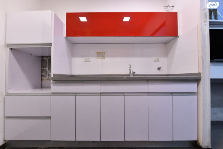 חנויות/ שטח מסחרי, יהוד מונוסון