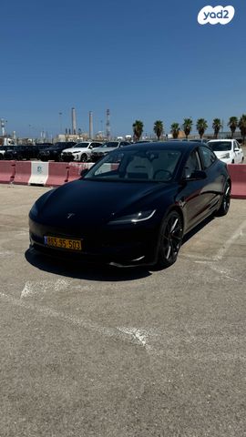 טסלה מודל 3