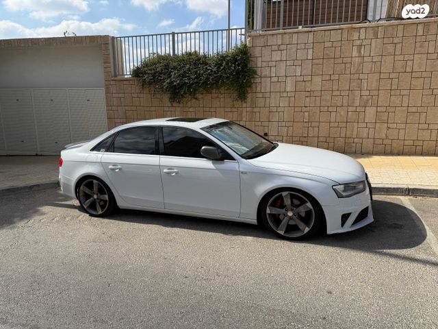 מודעת רכב אאודי A4