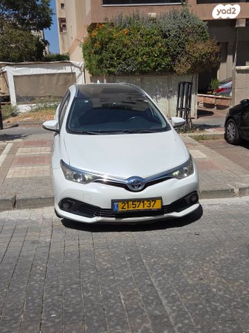 מודעת רכב טויוטה אוריס