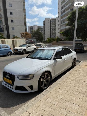 אאודי A4