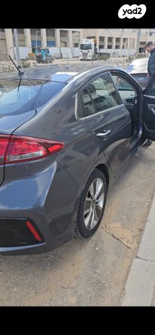 יונדאי איוניק