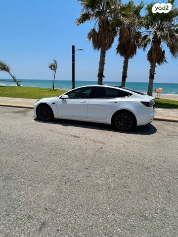 טסלה מודל 3