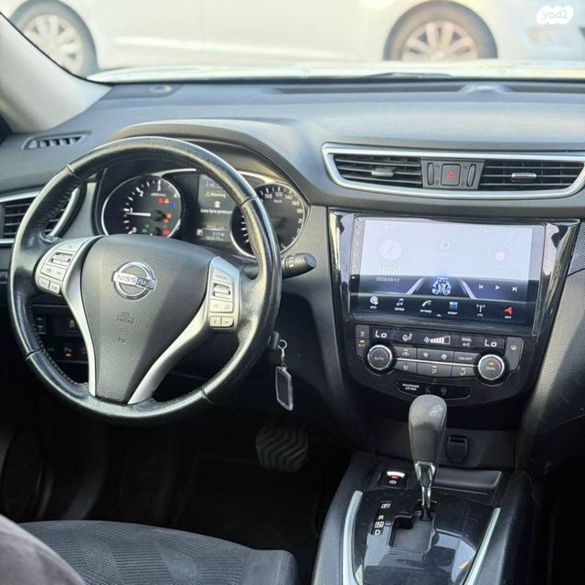 ניסאן אקס טרייל