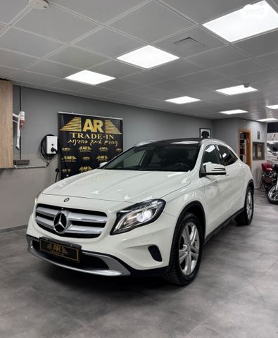 מודעת רכב מרצדס-בנץ GLA