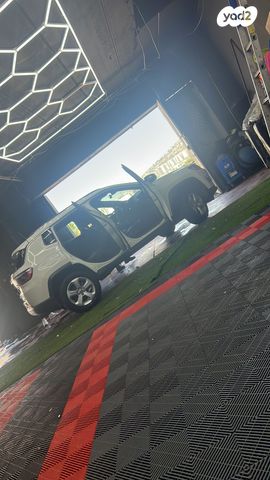 מודעת רכב ג'יפ קומפאס