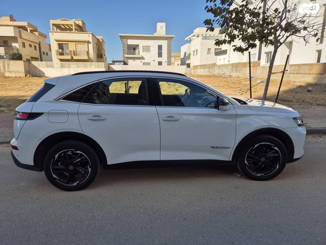 מודעת רכב די.אס 7