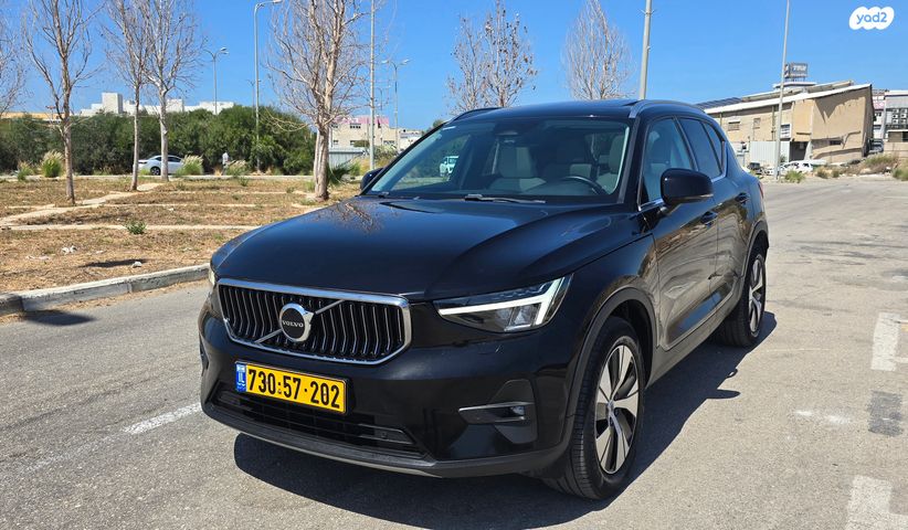 וולוו XC40