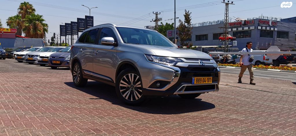 מודעת רכב מיצובישי אאוטלנדר