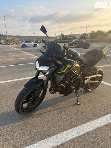 קאוואסאקי Z900