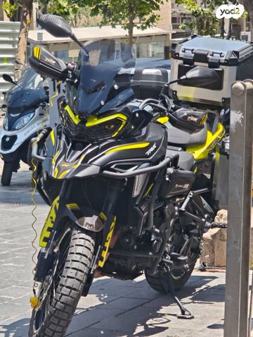 מודעת רכב בנלי TRK702X