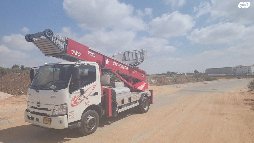 מודעת רכב מנוף