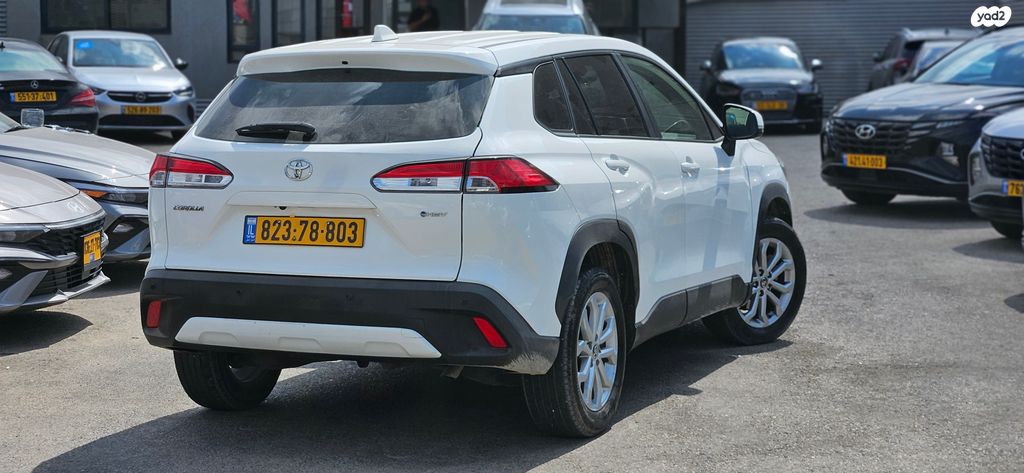 טויוטה קורולה קרוס