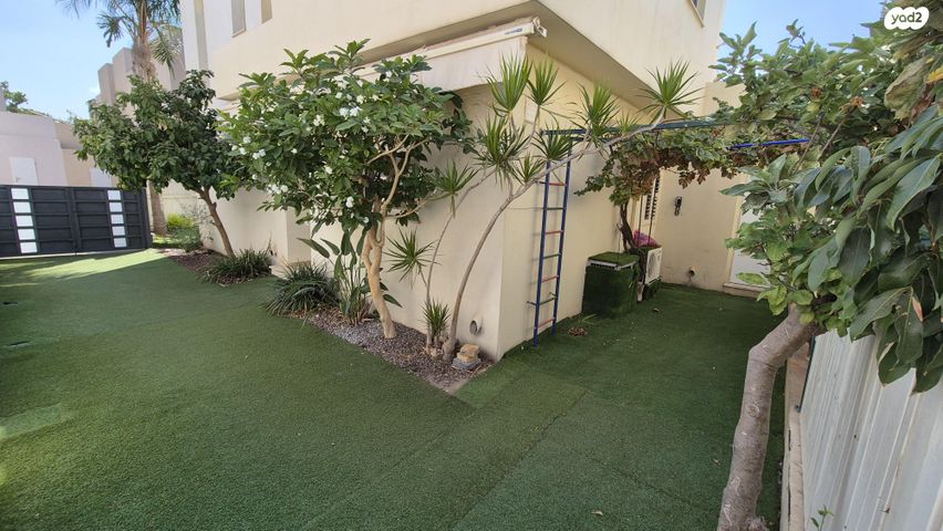 דו משפחתי, השעורה 16, זרעוניה, בנימינה גבעת עדה