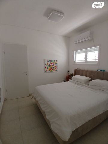 דירה, הרב אברהם יצחק הכהן קוק 55, הר שלום, בני ברק