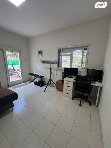 דירת גן, איתיאל 32, התקוה, בית יעקב, נווה צה"ל, תל אביב יפו