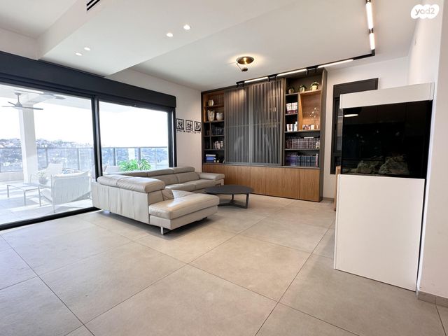 דירה, נץ 2, גבעת אלונים, קרית אתא